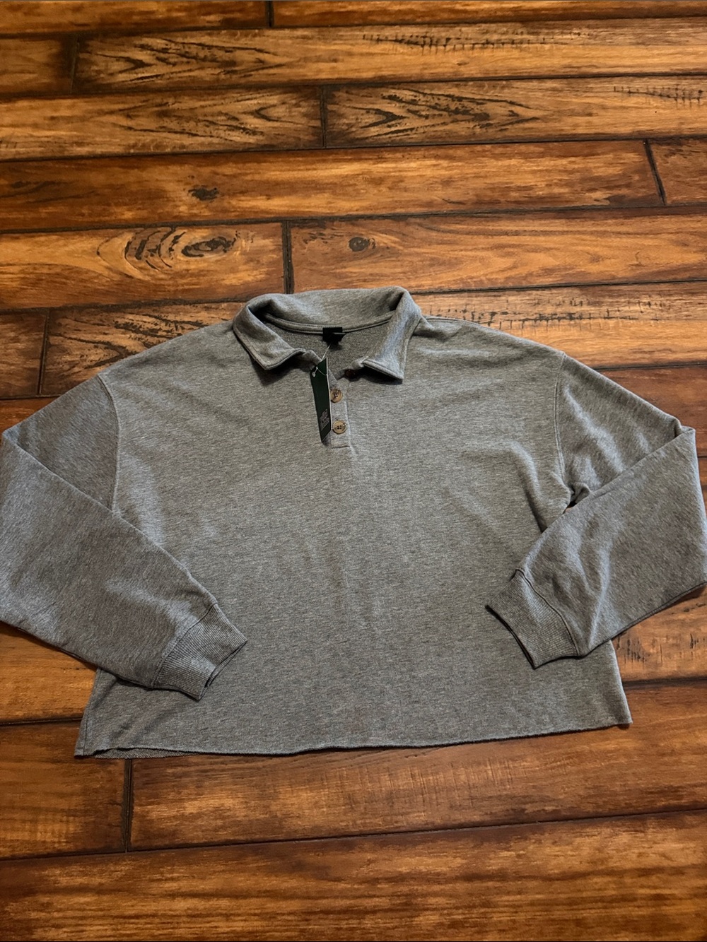 wild fable NWT Gray Long Sleeve 3 Button  Sweatshirt